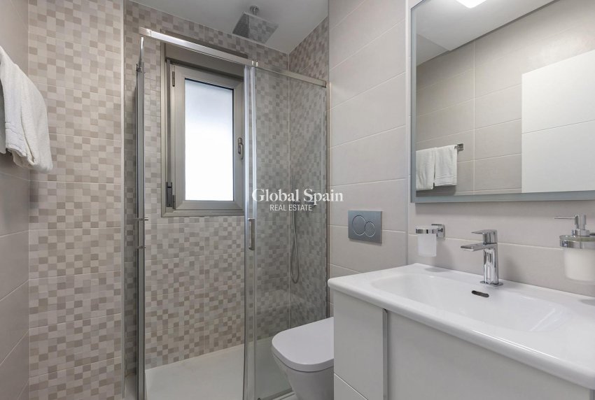 Revente - APPARTEMENT -
ORIHUELA COSTA - Los Dolses