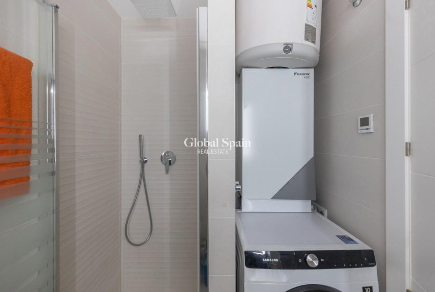 Revente - APPARTEMENT -
ORIHUELA COSTA - Los Dolses