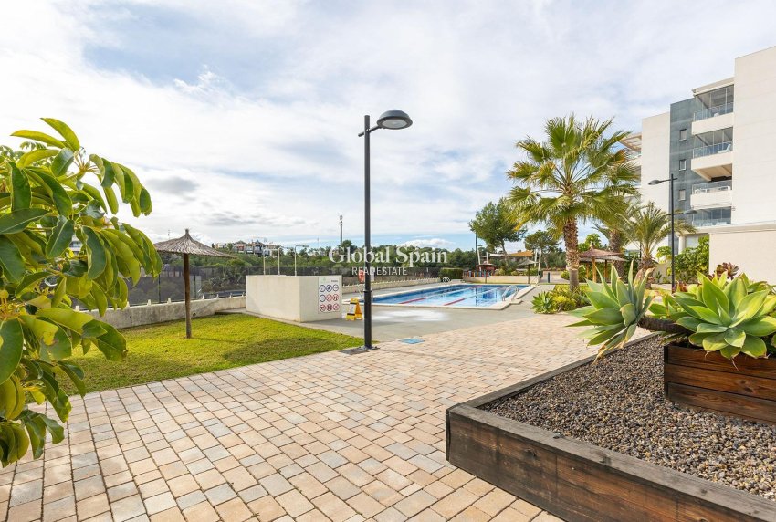 Revente - APPARTEMENT -
ORIHUELA COSTA - Los Dolses