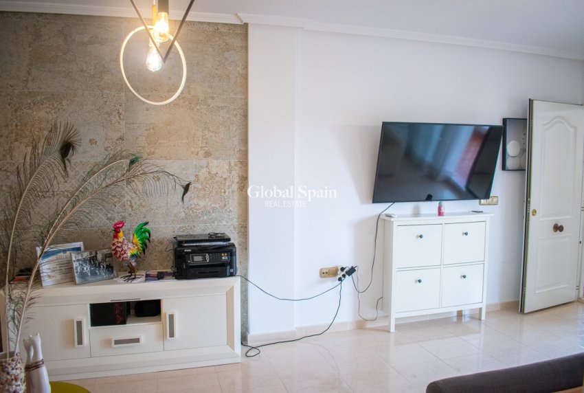 Revente - APPARTEMENT -
ORIHUELA COSTA - Los Dolses