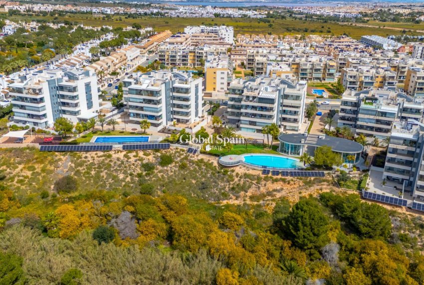 Revente - APPARTEMENT -
ORIHUELA COSTA - Los Dolses