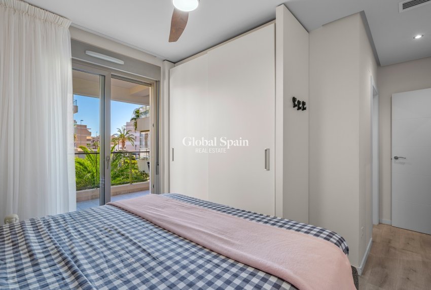 Revente - APPARTEMENT -
ORIHUELA COSTA - Los Dolses