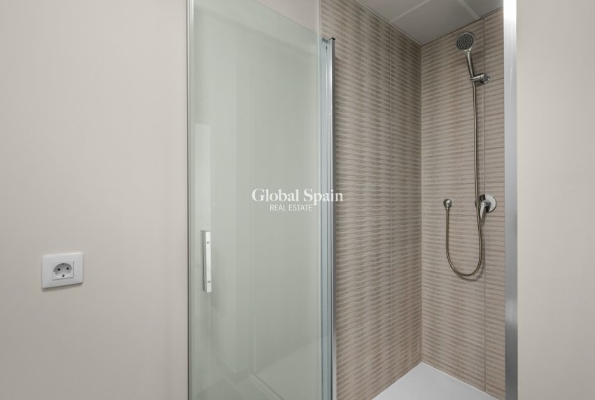 Revente - APPARTEMENT -
ORIHUELA COSTA - Los Dolses