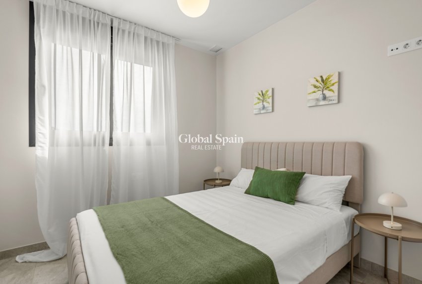 Revente - APPARTEMENT -
ORIHUELA COSTA - Los Dolses