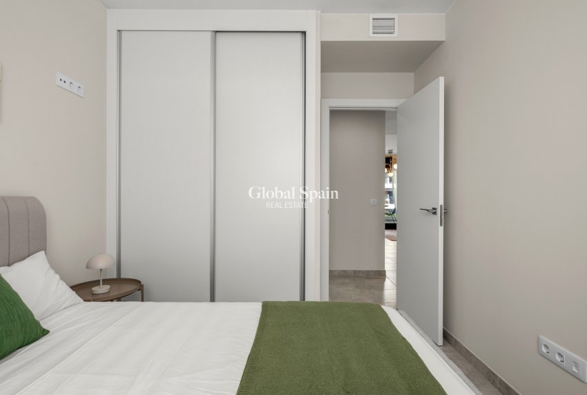 Revente - APPARTEMENT -
ORIHUELA COSTA - Los Dolses