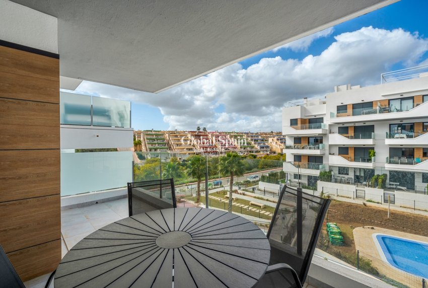 Revente - APPARTEMENT -
ORIHUELA COSTA - Los Dolses