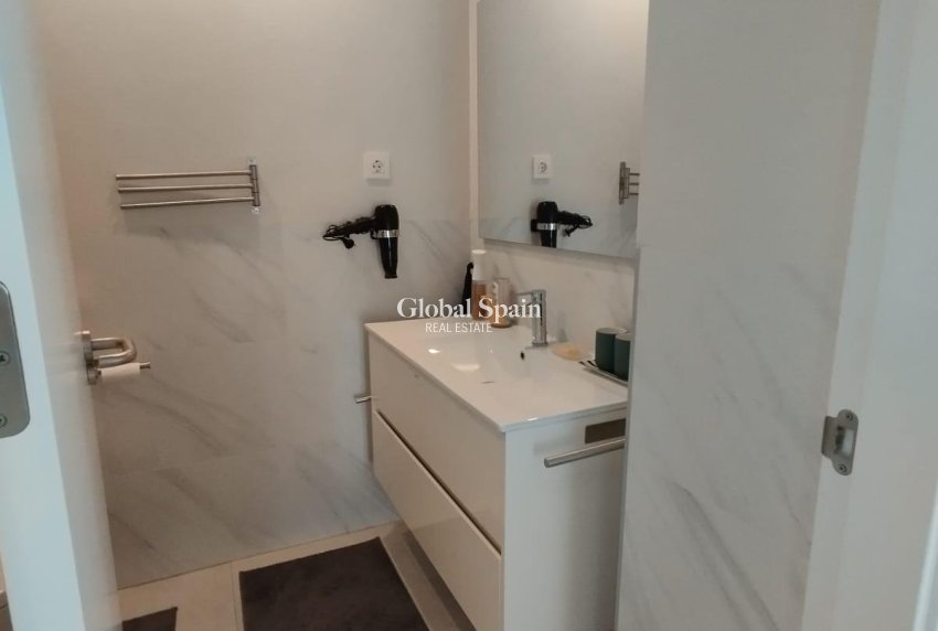 Revente - APPARTEMENT -
ORIHUELA COSTA - Los Dolses