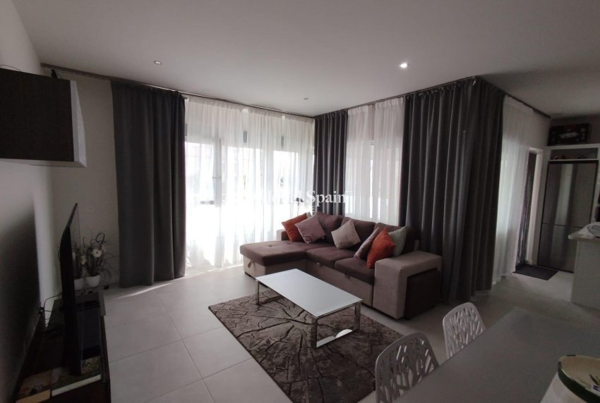 Revente - APPARTEMENT -
ORIHUELA COSTA - Los Dolses