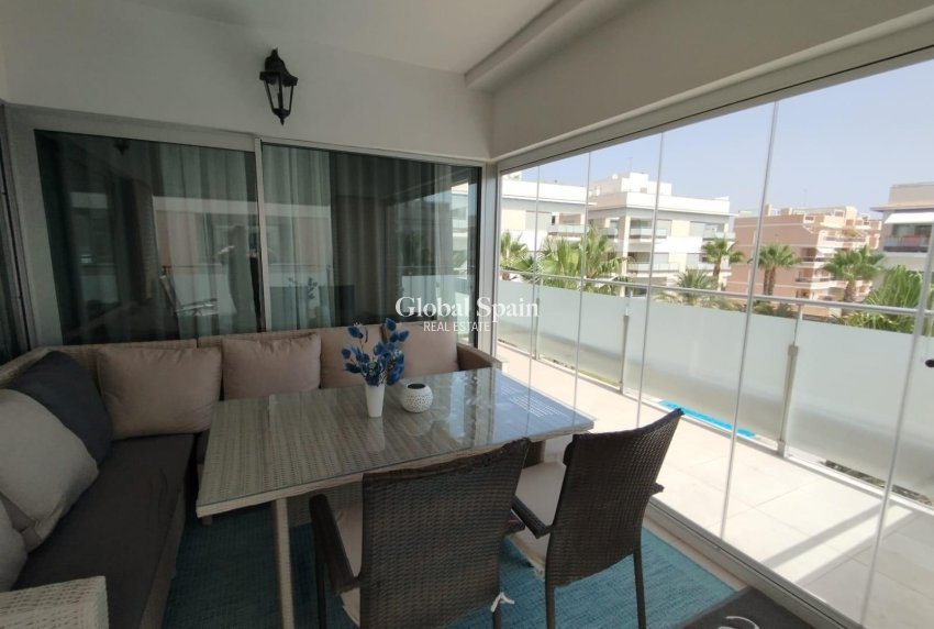 Revente - APPARTEMENT -
ORIHUELA COSTA - Los Dolses