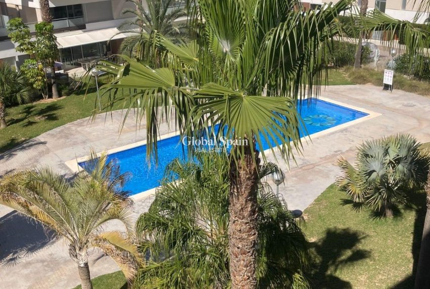Revente - APPARTEMENT -
ORIHUELA COSTA - Los Dolses