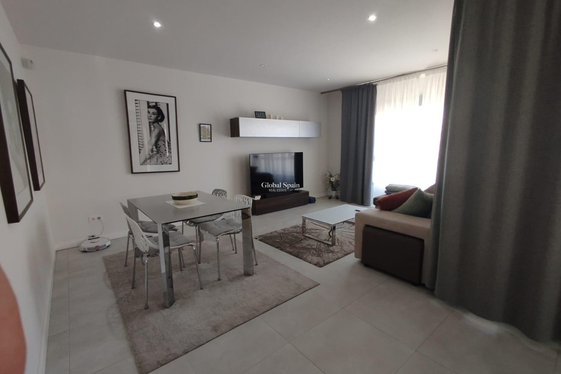 Revente - APPARTEMENT -
ORIHUELA COSTA - Los Dolses