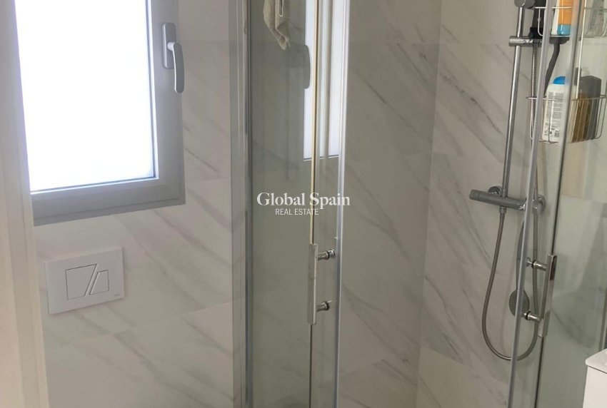 Revente - APPARTEMENT -
ORIHUELA COSTA - Los Dolses