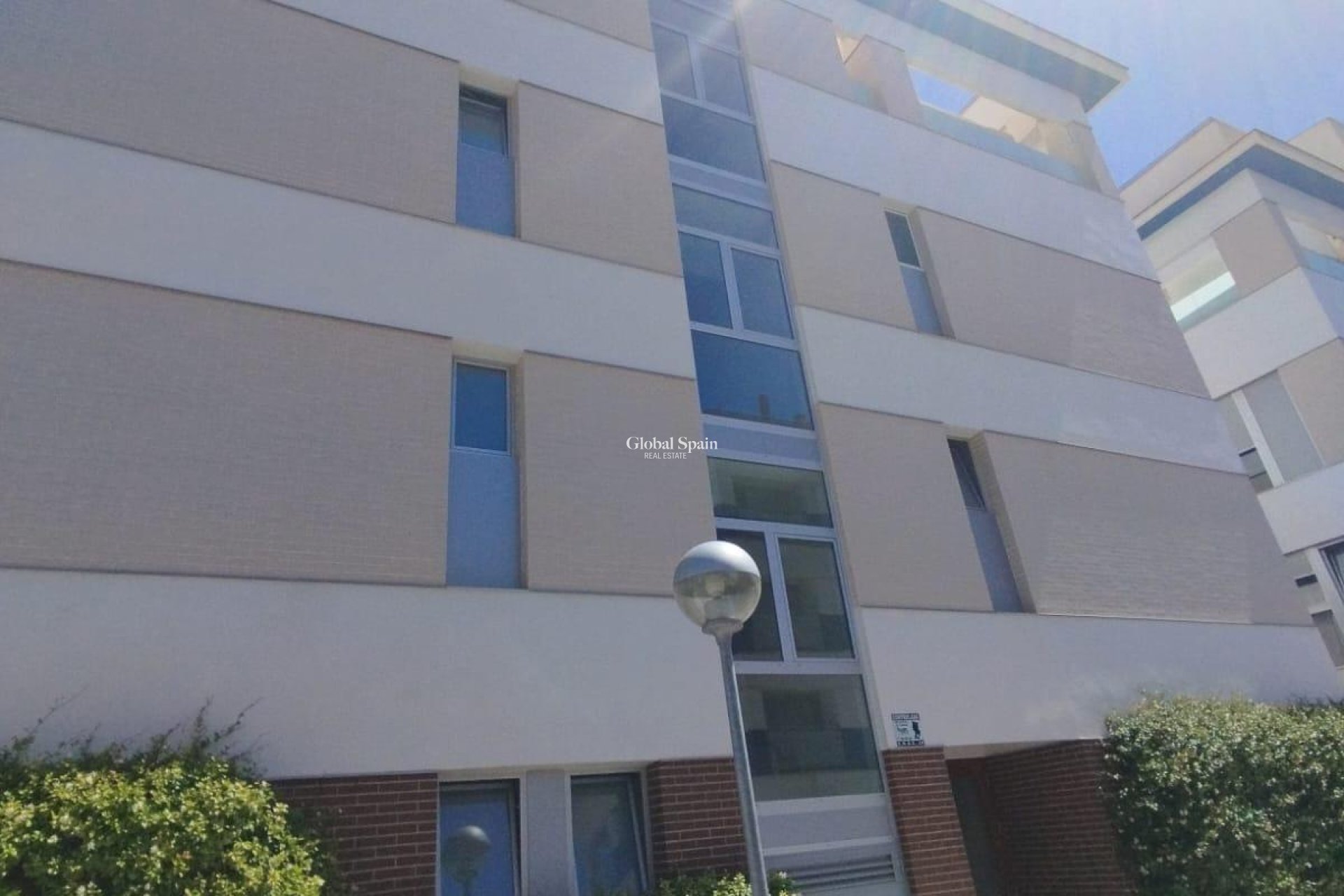Revente - APPARTEMENT -
ORIHUELA COSTA - Los Dolses