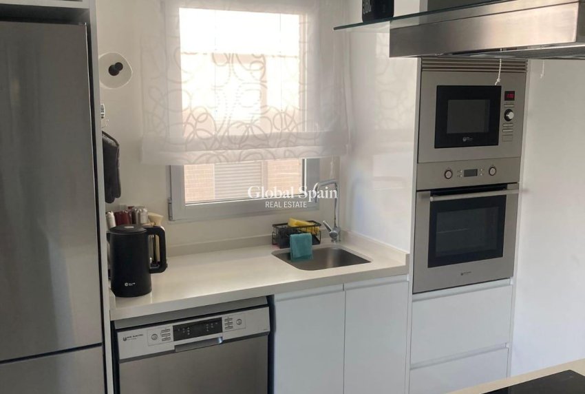 Revente - APPARTEMENT -
ORIHUELA COSTA - Los Dolses
