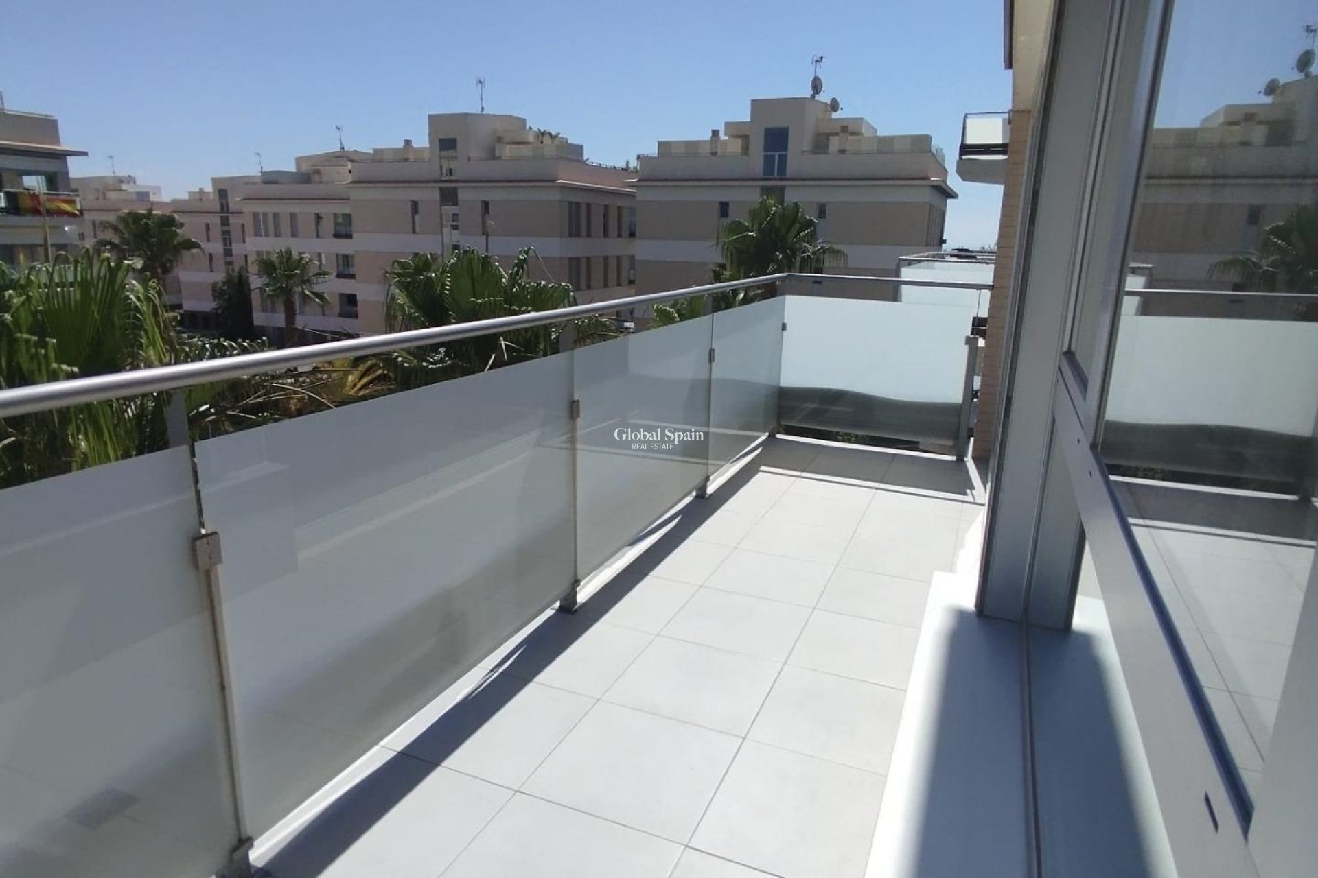 Revente - APPARTEMENT -
ORIHUELA COSTA - Los Dolses