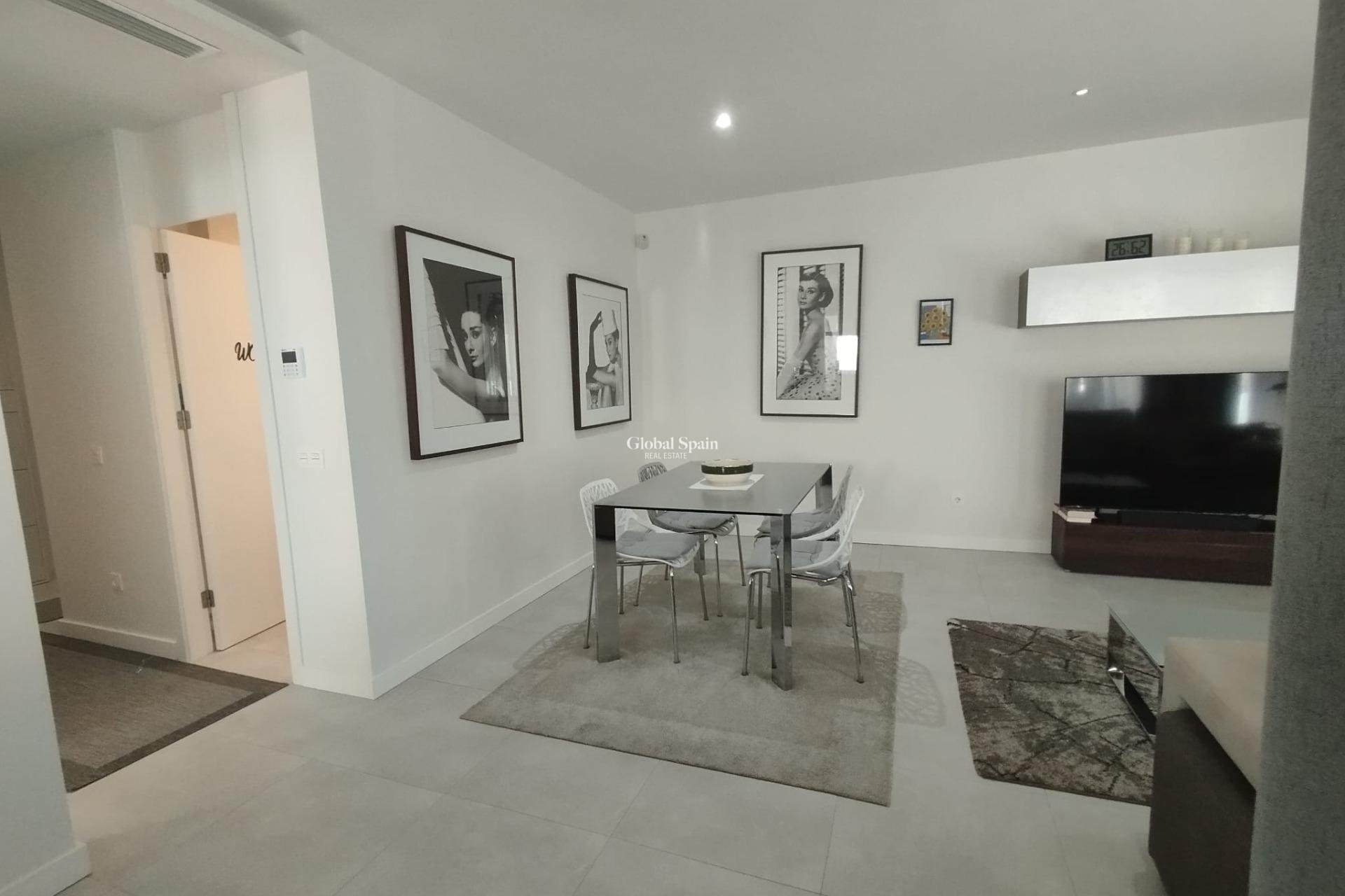 Revente - APPARTEMENT -
ORIHUELA COSTA - Los Dolses