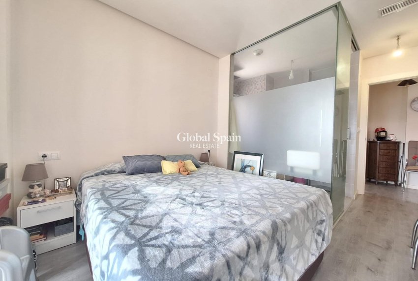 Revente - APPARTEMENT -
ORIHUELA COSTA - Los Dolses