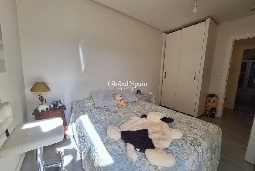 Revente - APPARTEMENT -
ORIHUELA COSTA - Los Dolses