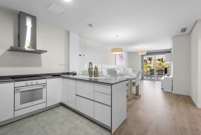 Revente - APPARTEMENT -
ORIHUELA COSTA - Los Dolses