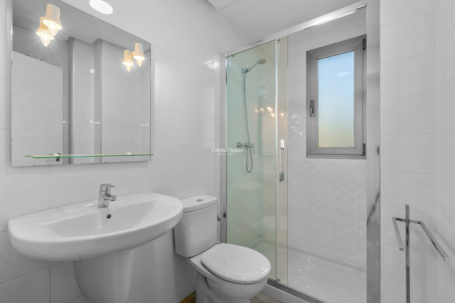 Revente - APPARTEMENT -
ORIHUELA COSTA - Los Dolses