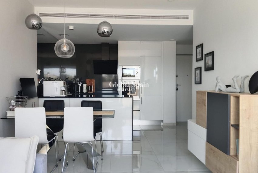 Revente - APPARTEMENT -
ORIHUELA COSTA - PAU 8