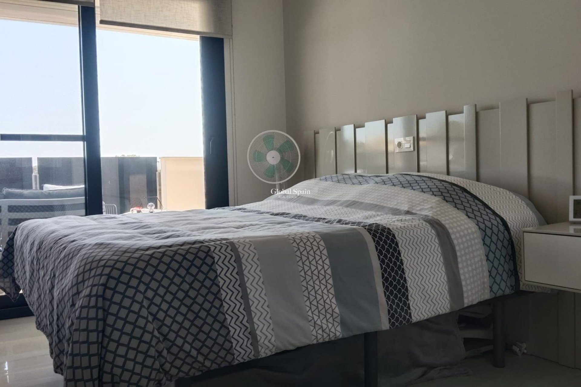 Revente - APPARTEMENT -
ORIHUELA COSTA - PAU 8