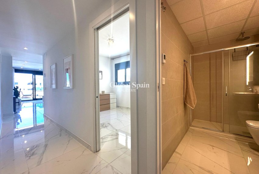 Revente - APPARTEMENT -
ORIHUELA COSTA - Pau 8