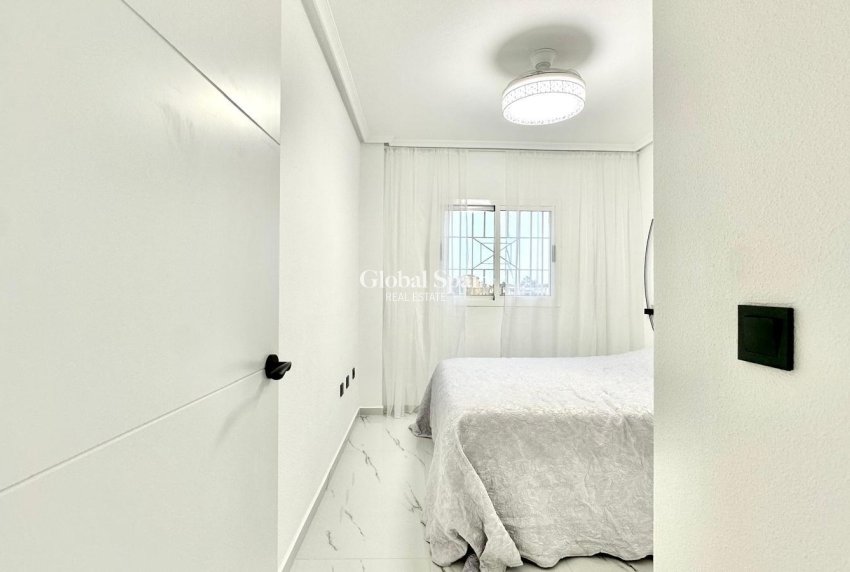 Revente - APPARTEMENT -
ORIHUELA COSTA - Playa Flamenca Norte