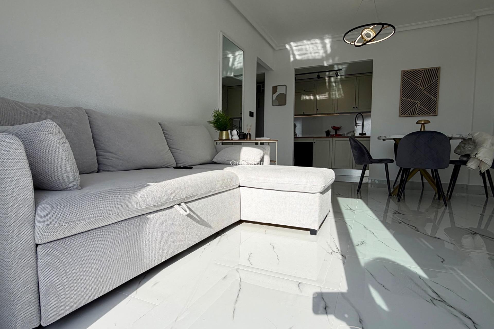 Revente - APPARTEMENT -
ORIHUELA COSTA - Playa Flamenca Norte