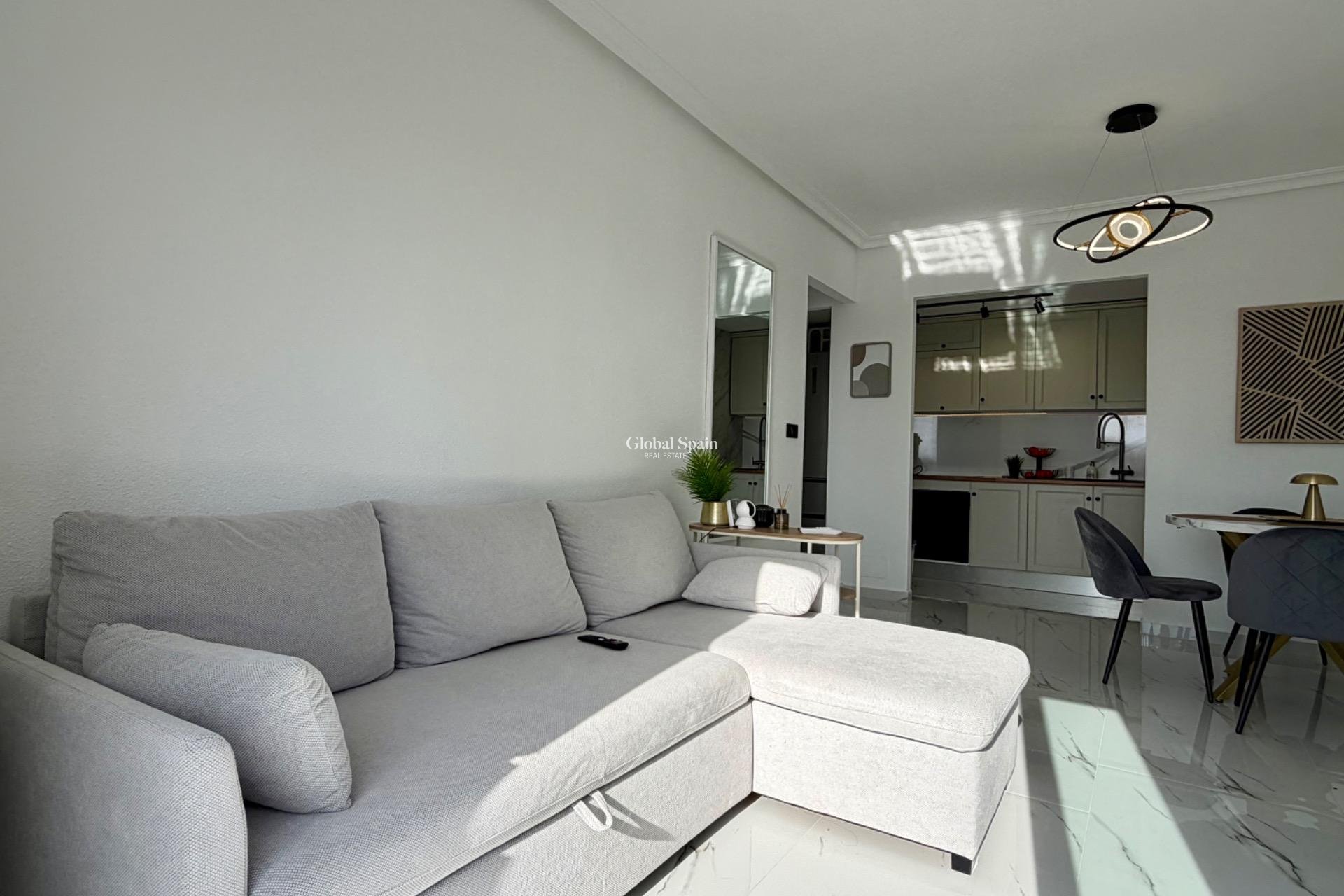 Revente - APPARTEMENT -
ORIHUELA COSTA - Playa Flamenca Norte