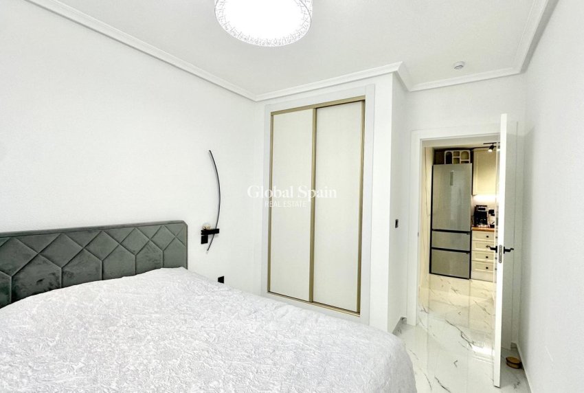 Revente - APPARTEMENT -
ORIHUELA COSTA - Playa Flamenca Norte