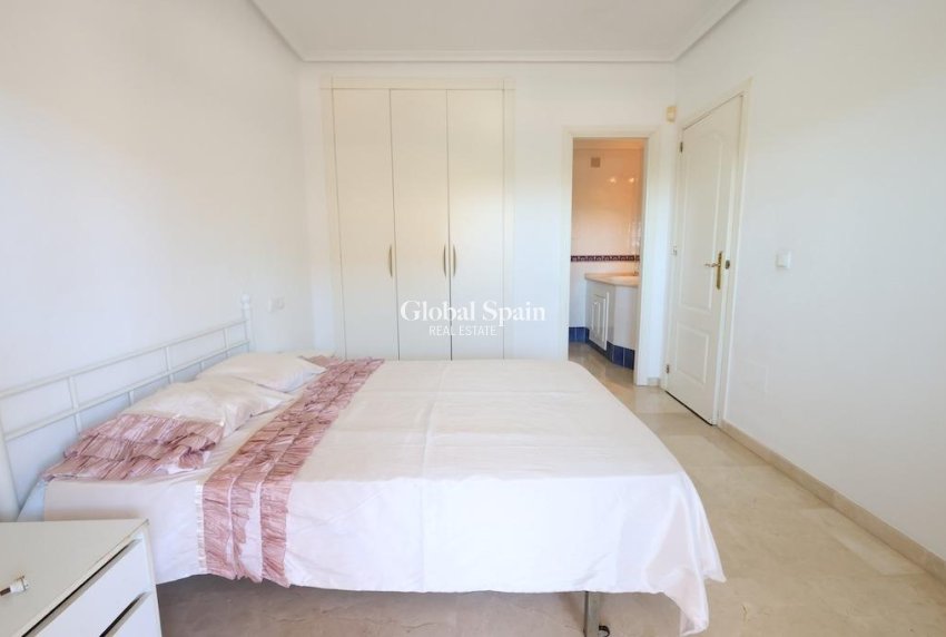 Revente - APPARTEMENT -
ORIHUELA COSTA - Playa Flamenca Norte