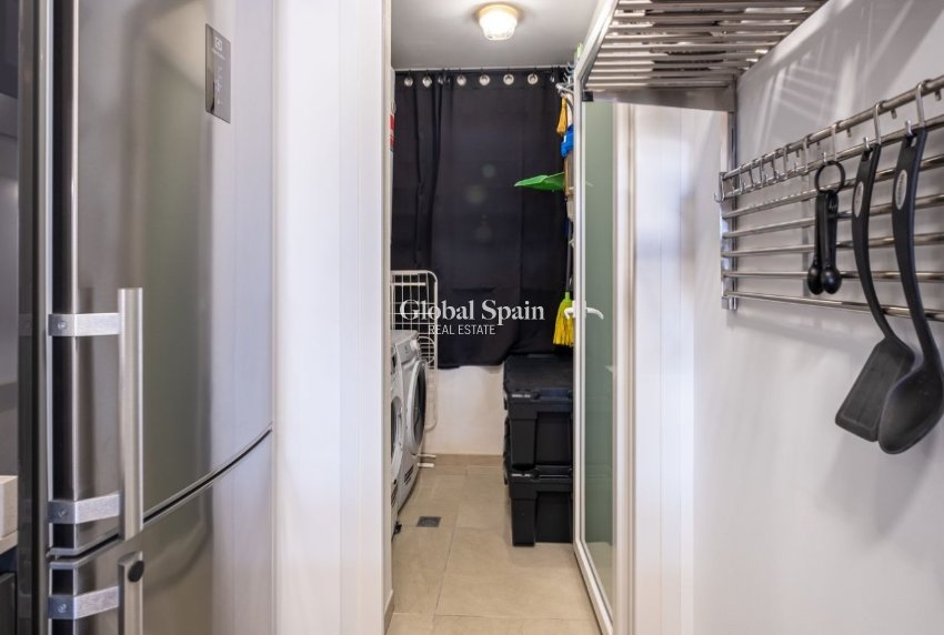 Revente - Appartement -
ORIHUELA COSTA - Playa Flamenca