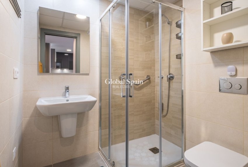 Revente - Appartement -
ORIHUELA COSTA - Playa Flamenca