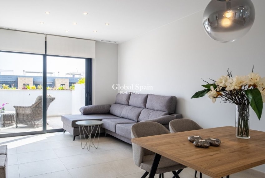 Revente - Appartement -
ORIHUELA COSTA - Playa Flamenca