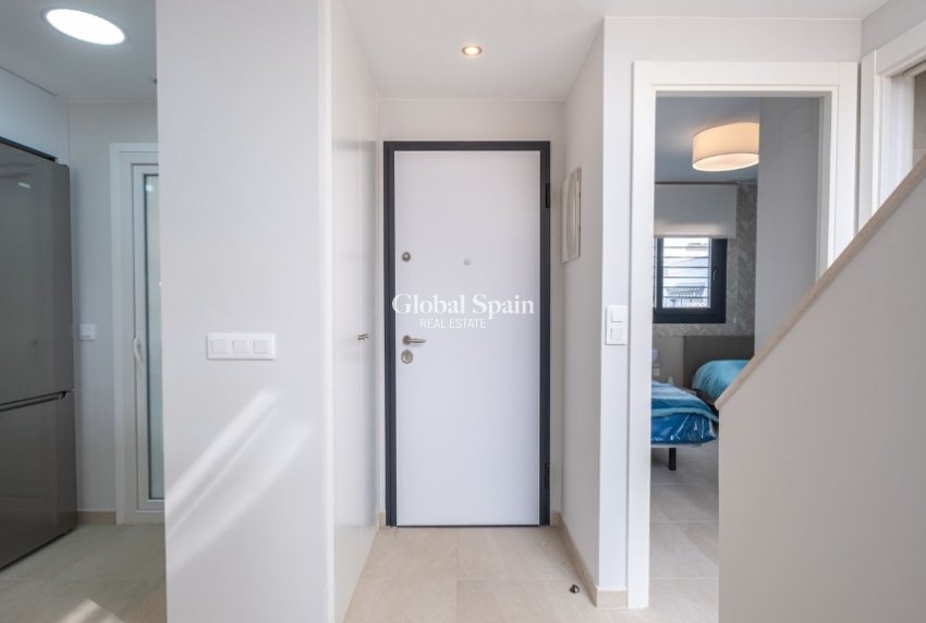 Revente - Appartement -
ORIHUELA COSTA - Playa Flamenca