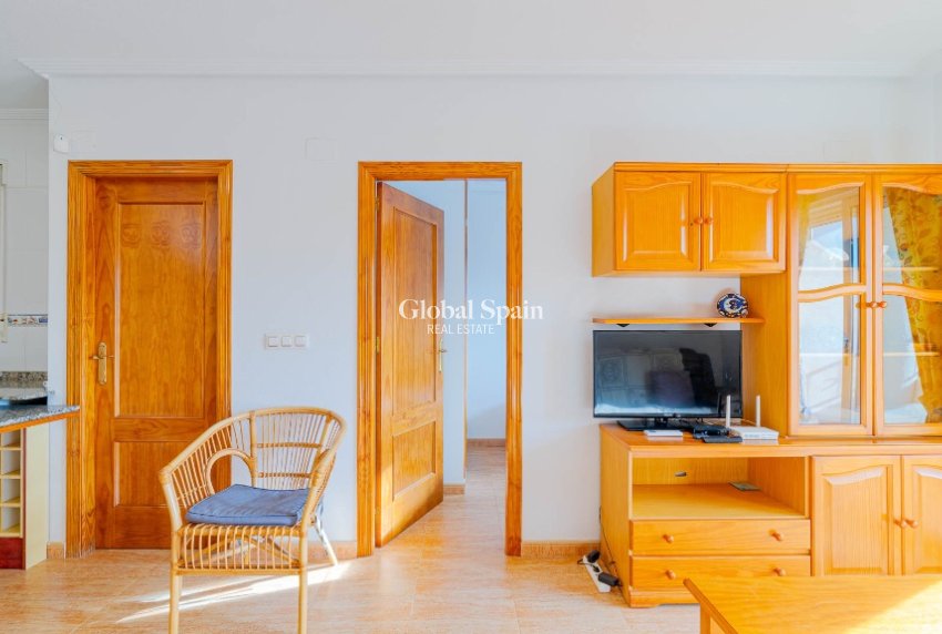 Revente - Appartement -
ORIHUELA COSTA - Playa Flamenca