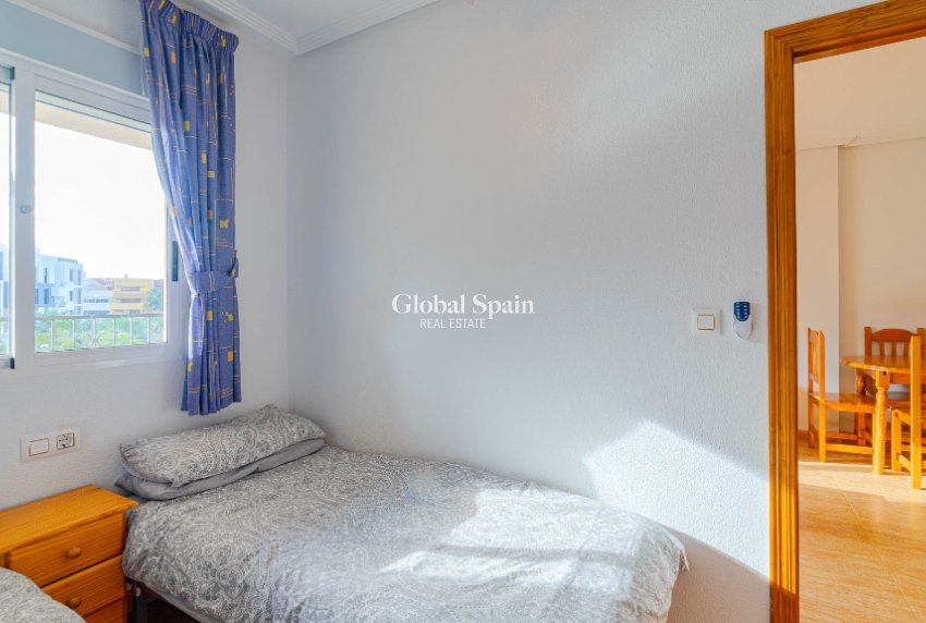 Revente - Appartement -
ORIHUELA COSTA - Playa Flamenca