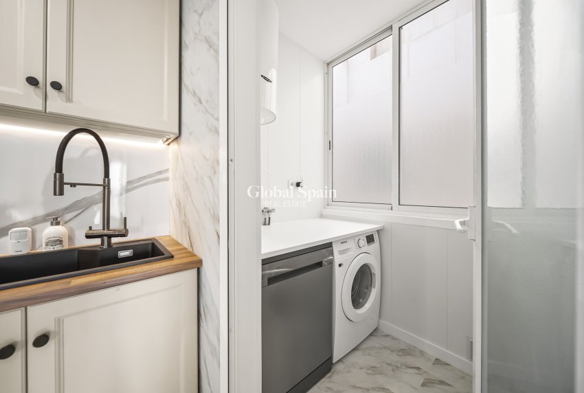 Revente - APPARTEMENT -
ORIHUELA COSTA - Playa Flamenca