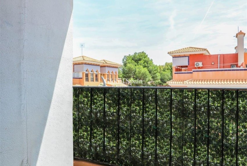 Revente - APPARTEMENT -
ORIHUELA COSTA - Playa Flamenca