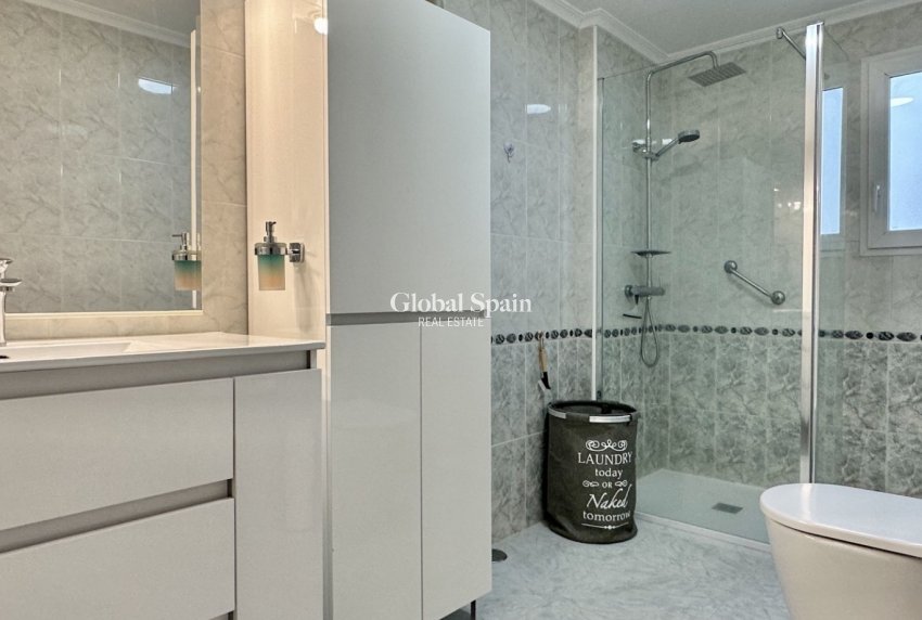 Revente - APPARTEMENT -
ORIHUELA COSTA - Playa Flamenca