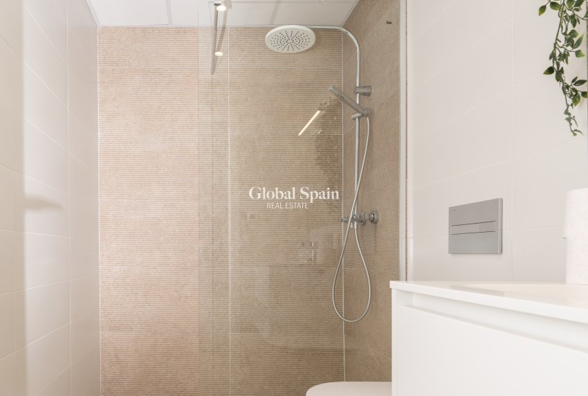 Revente - APPARTEMENT -
ORIHUELA COSTA - Playa Flamenca