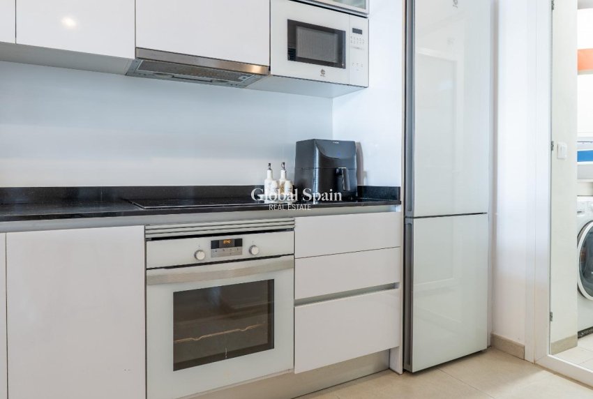 Revente - APPARTEMENT -
ORIHUELA COSTA - Playa Flamenca