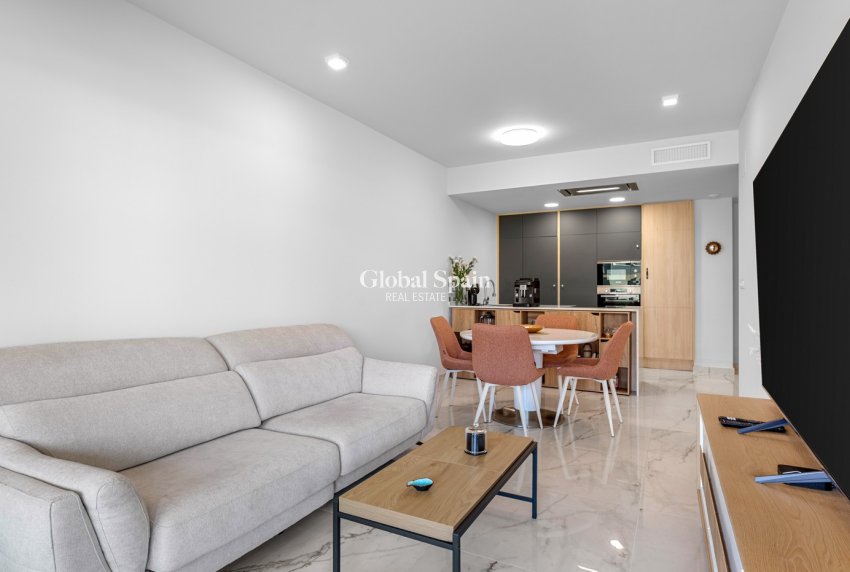Revente - APPARTEMENT -
ORIHUELA COSTA - Playa Flamenca