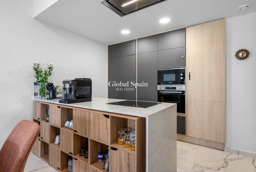 Revente - APPARTEMENT -
ORIHUELA COSTA - Playa Flamenca