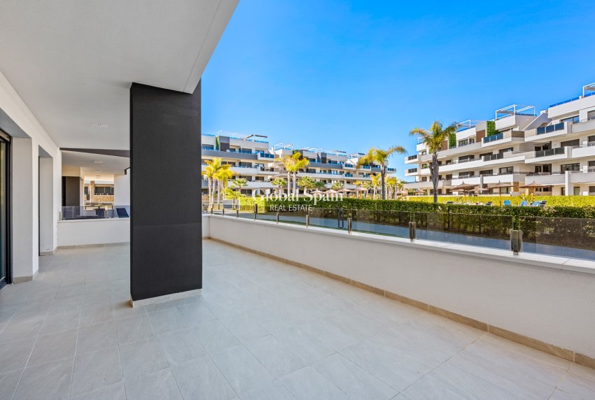 Revente - APPARTEMENT -
ORIHUELA COSTA - Playa Flamenca