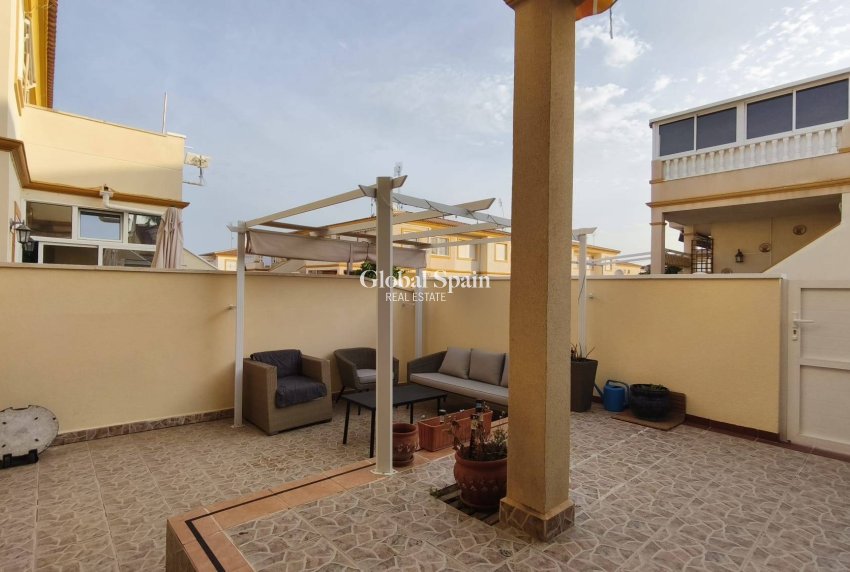 Revente - APPARTEMENT -
ORIHUELA COSTA - Playa Flamenca