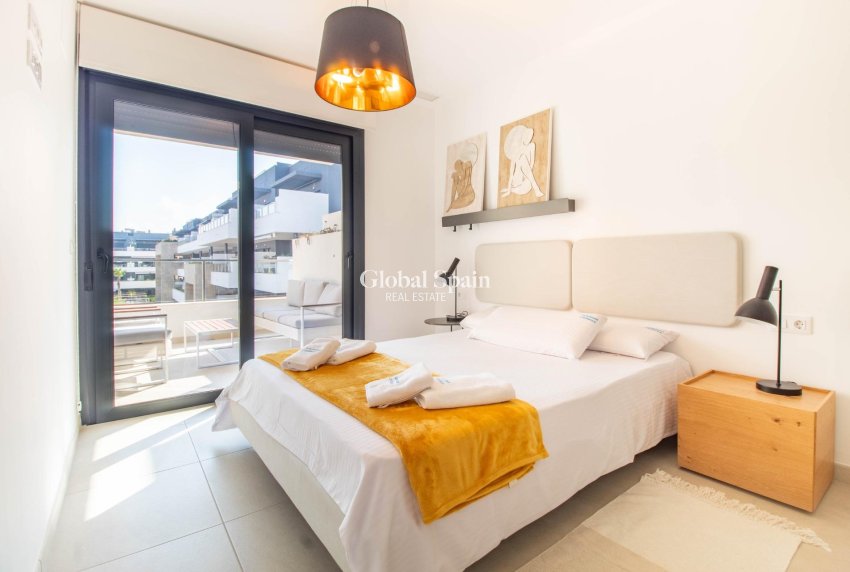 Revente - Appartement -
ORIHUELA COSTA - Playa Flamenca