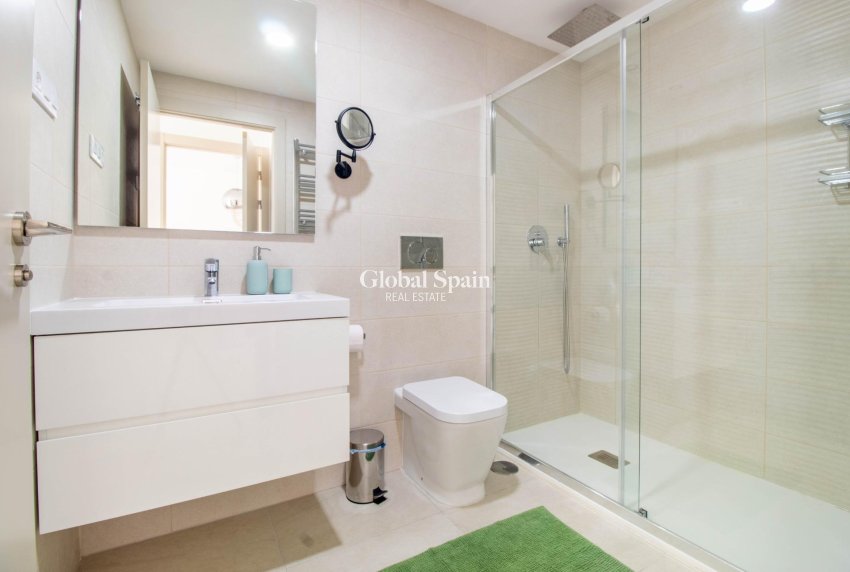 Revente - Appartement -
ORIHUELA COSTA - Playa Flamenca