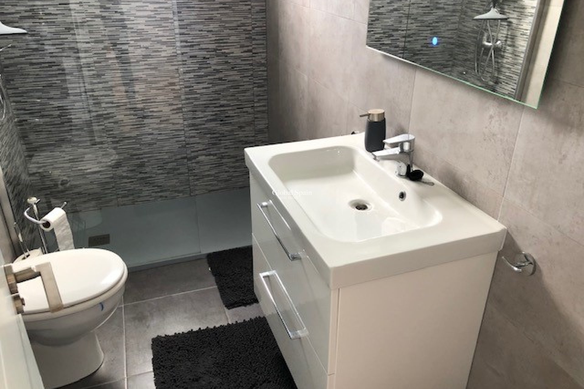 Revente - Appartement -
ORIHUELA COSTA - Punta Prima